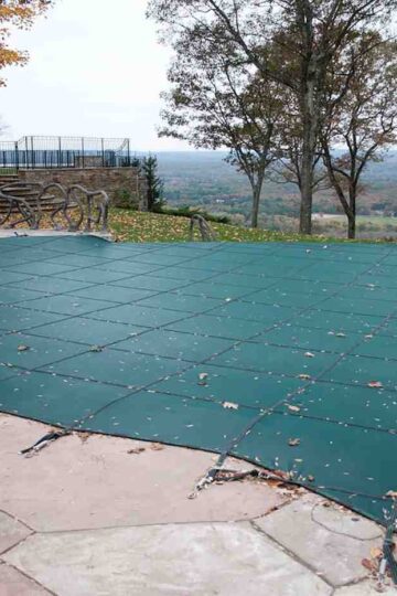 Cutters Pools -Round Rock Texas Pool Builders 2 Check the Pool Cover Periodically