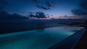 are infinity pools dangerous