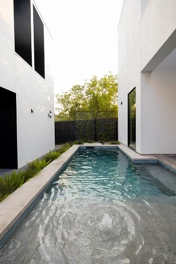 Cutters Pools-New York Avenue Image 4