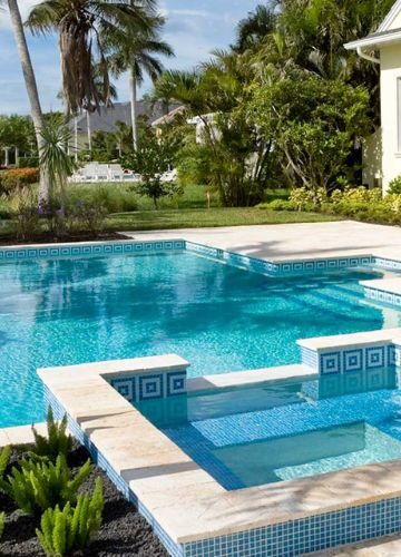 5 Crucial Do's and Don'ts for Building a Pool in Your Backyard