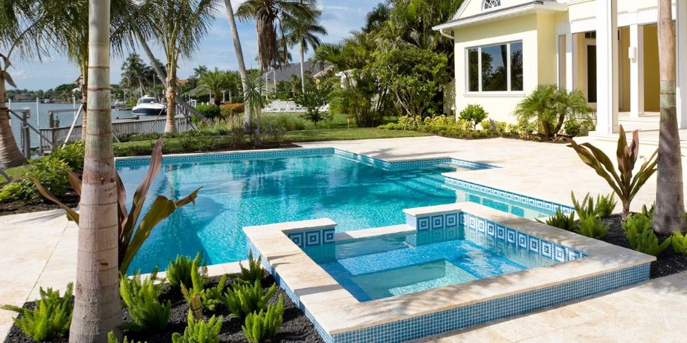 5 Crucial Do's and Don'ts for Building a Pool in Your Backyard